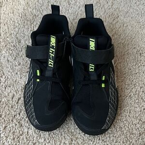 Nike Kids Black and Green Sneakers